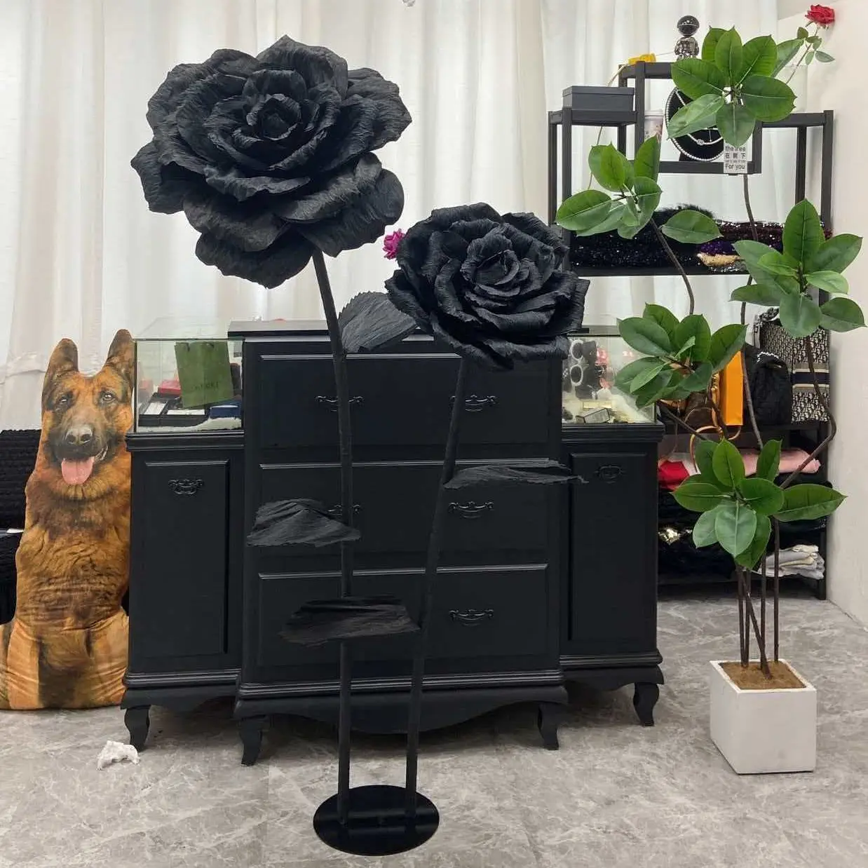 Giant black artificial rose — Gothic-style floor plant decoration with a metal base; suitable for Halloween wedding photography, home window display, and decor.