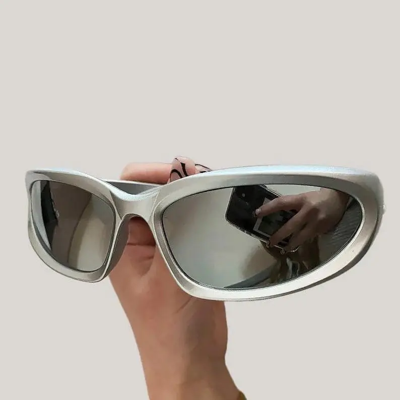 Y2K Glasses & Sunglasses 2000s Retro Black Unisex Rimless Wrapround UV400 Polarized Eyewear with Adjustable Fit for Women Men Trendy Fashion Shades