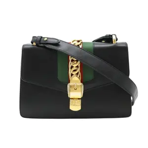 Pre-owned GUCCI Sylvie Leather Shoulder Bag (Black, Gold Hardware) th260311176