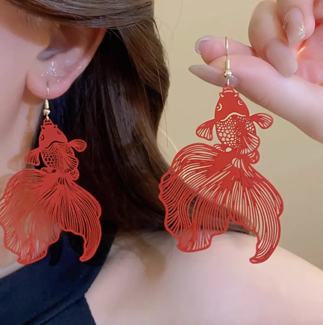 Women's Artistic Goldfish Dangle Drop Earrings - 1 Pair Bold 'n Vibrant Fish Silhouette Animal Character Earrings, Lightweight Red Alloy Chinese Style Shell Motif Casual Evening Statement Jewelry Accessory, Flowing Tail, Bold 'N Vibrant Earrings
