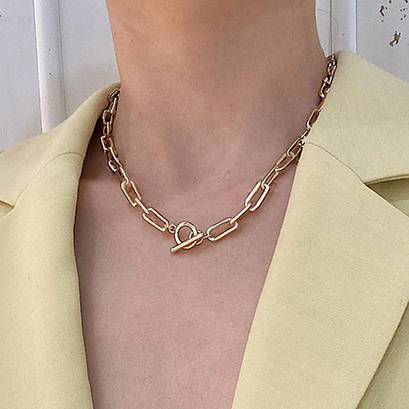 JEWEL4U - Punk Women's Neck Chain Gold Color Kpop on The Neck Pendant and Necklace Pearl Beads Choker Jewelry 2023 Collar Gifts