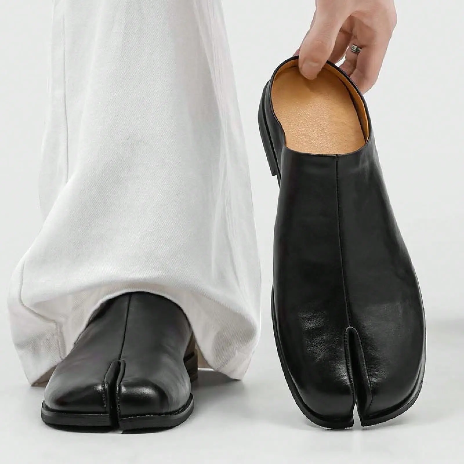 Retro pig-trotter split-toe shoes, half-closed-toe slippers for men, summer outdoor wear, niche slip-on half-slippers Men's Retro Pig-Trotter Split-Toe Footwear, Half-Closed-Toe Slip-On Slippers, Summer Outdoor Loafers