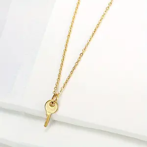 Classic Fashion Key Shaped Stainless Steel Pendant Necklace Gold Tone Chain Perfect for Daily Casual Wear & Gifts for Family Friends