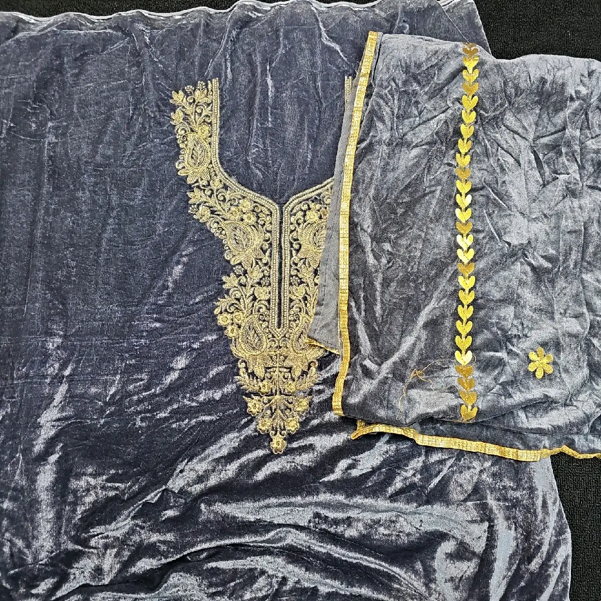 Women's Velvet Punjabi Suit Set with Pants and Top