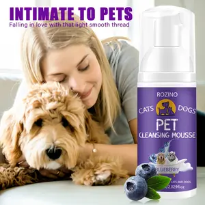 Rozino No-Rinse Cleansing Mousse for Cats & Dogs with Blueberry 60ml Gentle Foaming Formula Deep Cleans Freshens Fur Vitamin Enriched Easy to Use