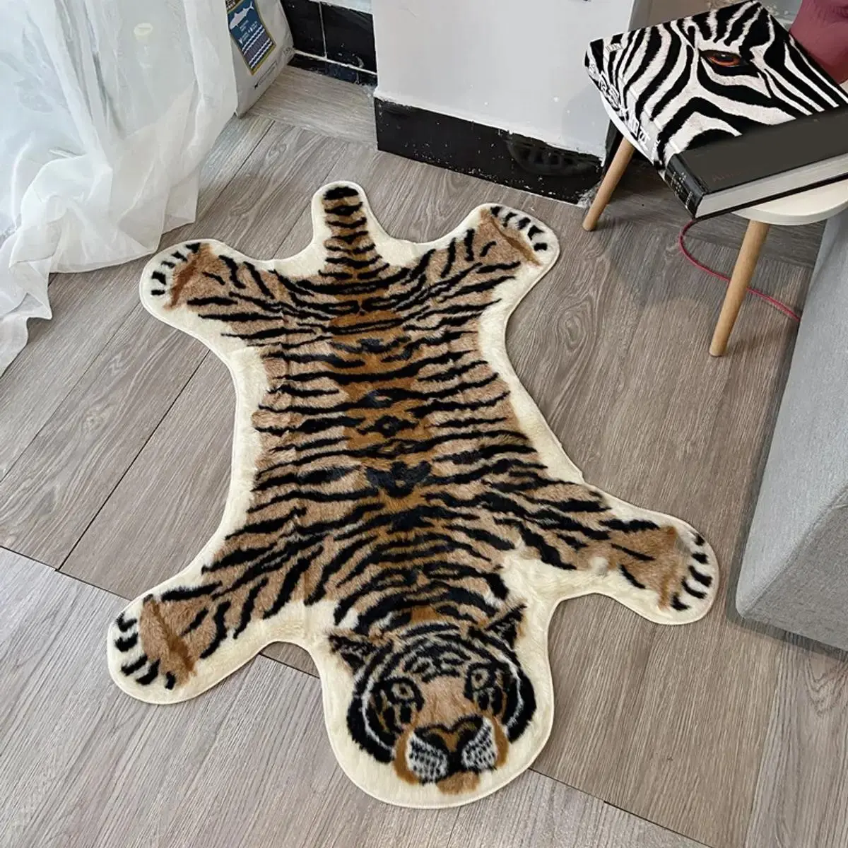 1 Piece Tiger Pattern Rug, Animal Printed Rug, Home Decor Rug, Home Decorative Rugs, Modern Non-slip Soft Floor Mat, Living Room Rugs, Water Absorption Carpet for Living Room Bedroom Bathroom, Soft Indoor Rugs, Machine Washable Rugs