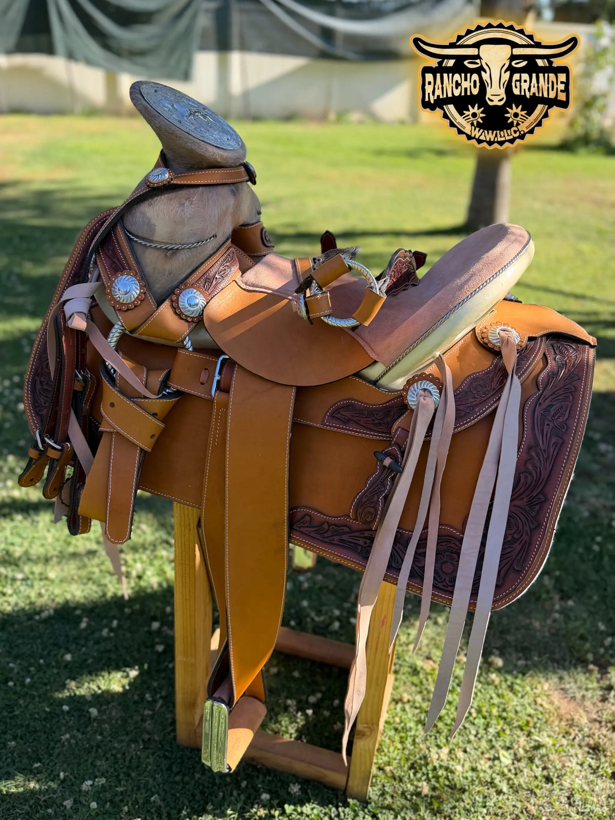 15.5'' Montura para Caballo  / Silla de caballos / Saddle Horse
