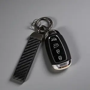 PU Leather Strap Car Keychain, Stylish and Durable Keyring for Everyday Use, Perfect Gift for Friends and Family