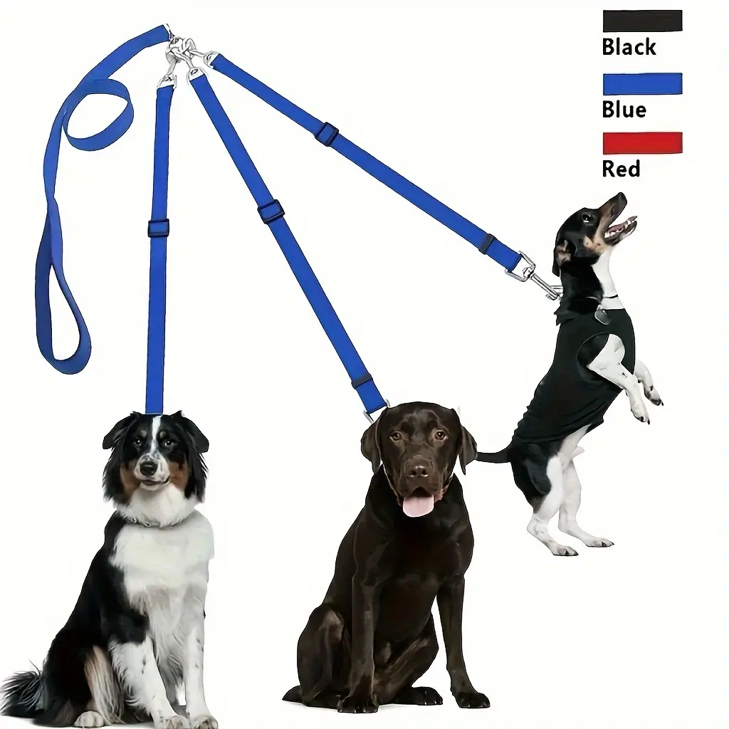 Three-in-one multifunctional dog leash with explosion-proof traction, in-vehicle seatbelt, and hands-free outdoor functionality.A 5-foot-long heavy-duty bite-resistant design provides comprehensive safety protection for dogs of various body types rope toy