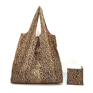 1pc Large Capacity Leopard Print Tote Bag with Internal Pockets - Practical Design, Portable, Lightweight, Foldable Shoulder Bag for Shopping, Camping, Travel, Nylon Material, Camping Gear Bag, Durable Folding Bag