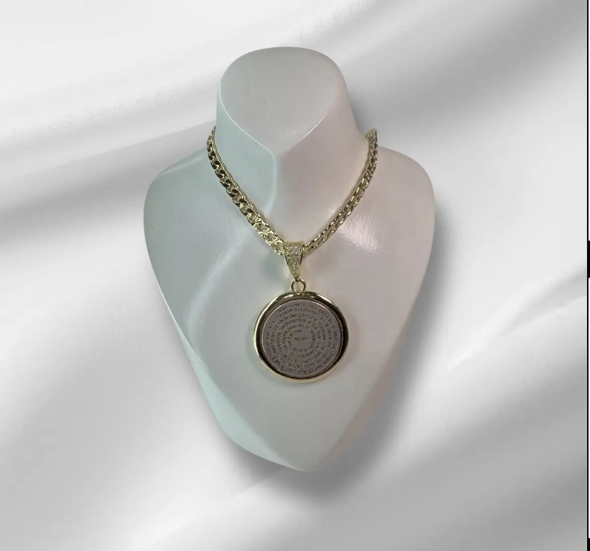 padre nuestro  dije con cadena oro laminado Cuban Link Chain Jewel Necklace