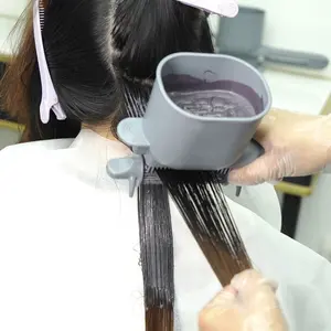 Manual Hair Dye Applicator with Automatic Rolling Brush for Easy And Quick Use at Home Or in Salons, Simple to Operate (Non-Electric).