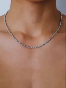 Titanium Steel Twisted Chain Cuban Rope Chain Cuban Link Chain Men's High-End Fashion Versatile Accessory, Stylish and Durable Jewelry for Everyday Wear