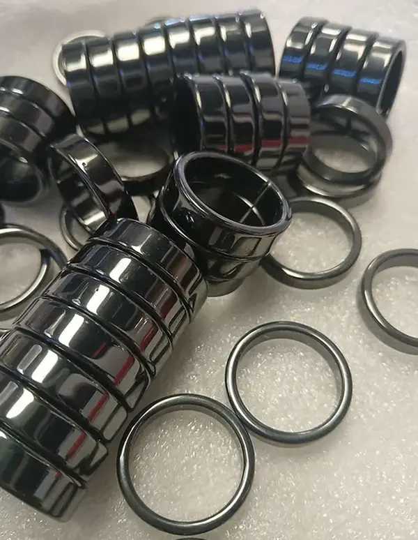 Magnetic Hematite Ring - Elegant Design for Everyday Wear