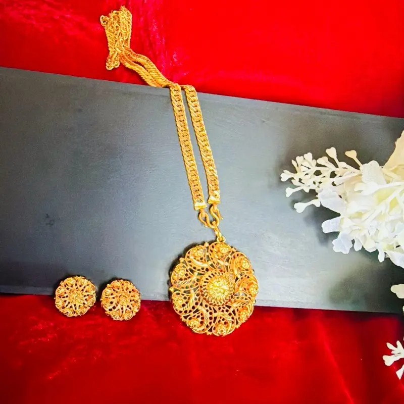 Women's Gold-Tone Flower Gold Jewelry Set - 2-Piece Necklace & Earring Fashionable Gift Set, Gold Jewelry Sets
