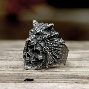 GTHIC Unisex Wolf Head Skull Ring Fierce Animal Jewelry For Daily Wear Stainless Steel