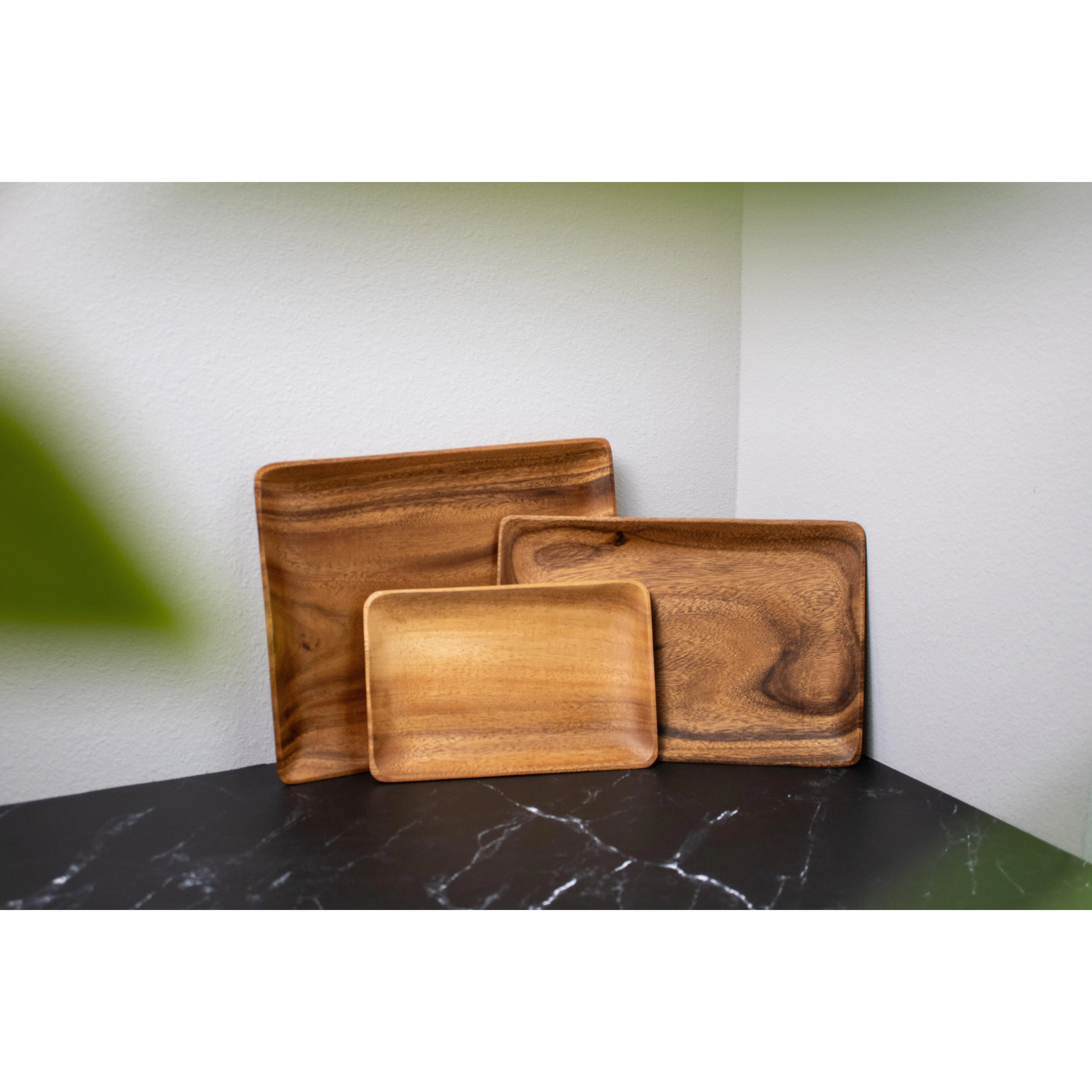 Ina Plate Set