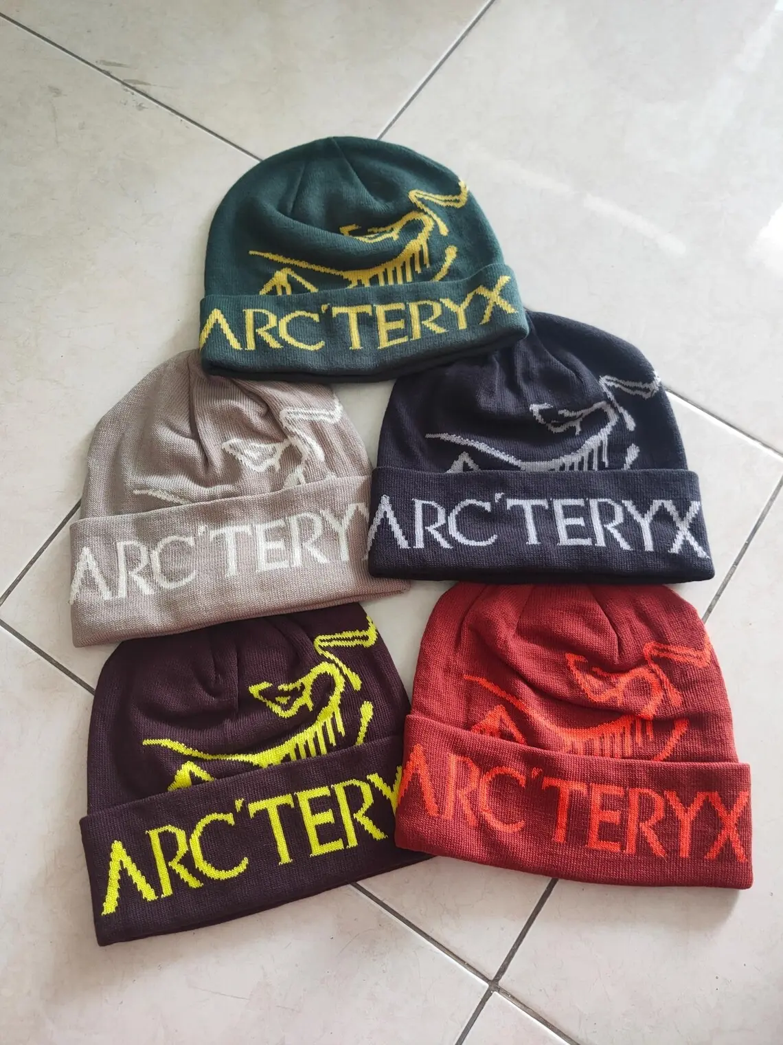 Arc'teryx Bird Word Beanie – Unisex Winter Knit Hat, Warm Merino Wool Skull Cap for Hiking, Skiing, Snowboarding & Everyday Outdoor Cold Weather Wear