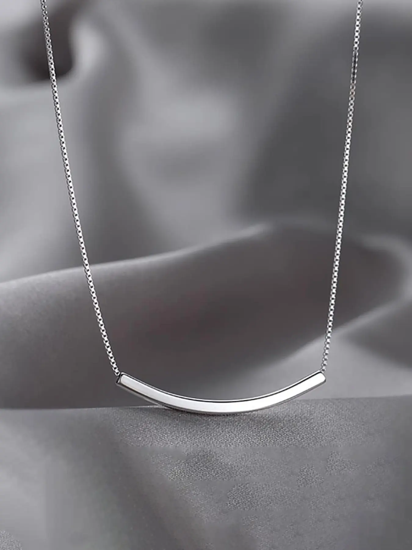 Elegant S925 Silver Color Necklace Pendant, Simple Fashion Design, Minimalist Chain Necklace, Dainty Necklace, Perfect Gift for Women, Ideal for Daily Wear & Special Occasions