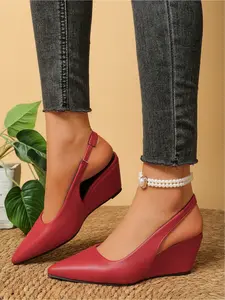 A pair of women's large-size new pointed-toe, closed-toe, wedge-heeled, back-strap sandals for outdoor wear, stylish, Fashion, Classy, Elegant, simple, comfortable, and versatile for daily commuting Platform wedge shoes