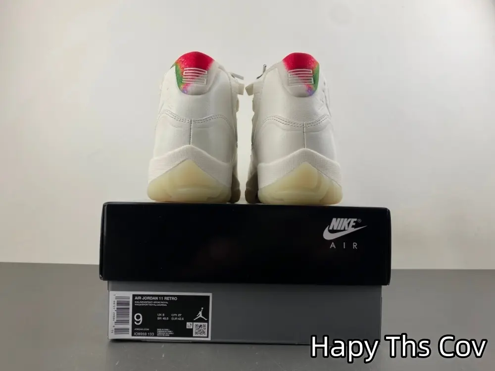 Off White Mid Top Athletic Sneakers | Smooth Solid Leather Upper With Colorful Heel Trim | Cream Transparent Anti-slip Sole | Daily Street Outfits & Indoor Ball Training | Shock Absorbing Midsole Eases Long-time Walking Fatigue