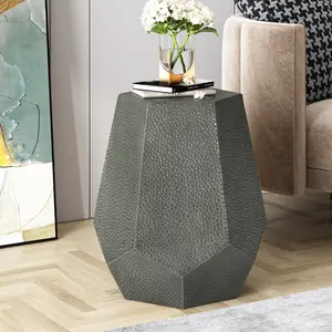Metal Hammered End Table for Living Room, Rustic Industrial Side Table with Hammered Finish, Small Accent Table for Sofa, Bedside, or Entryway, Sturdy Metal Construction, Easy Assembly, 2-Pack Options Available, Living Room Table for Sofa