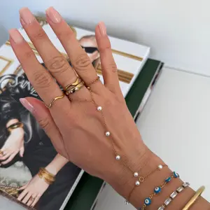 EVRY JEWELS Gold or Silver Plated Women's Hypoallergenic Sarah Hand Chain