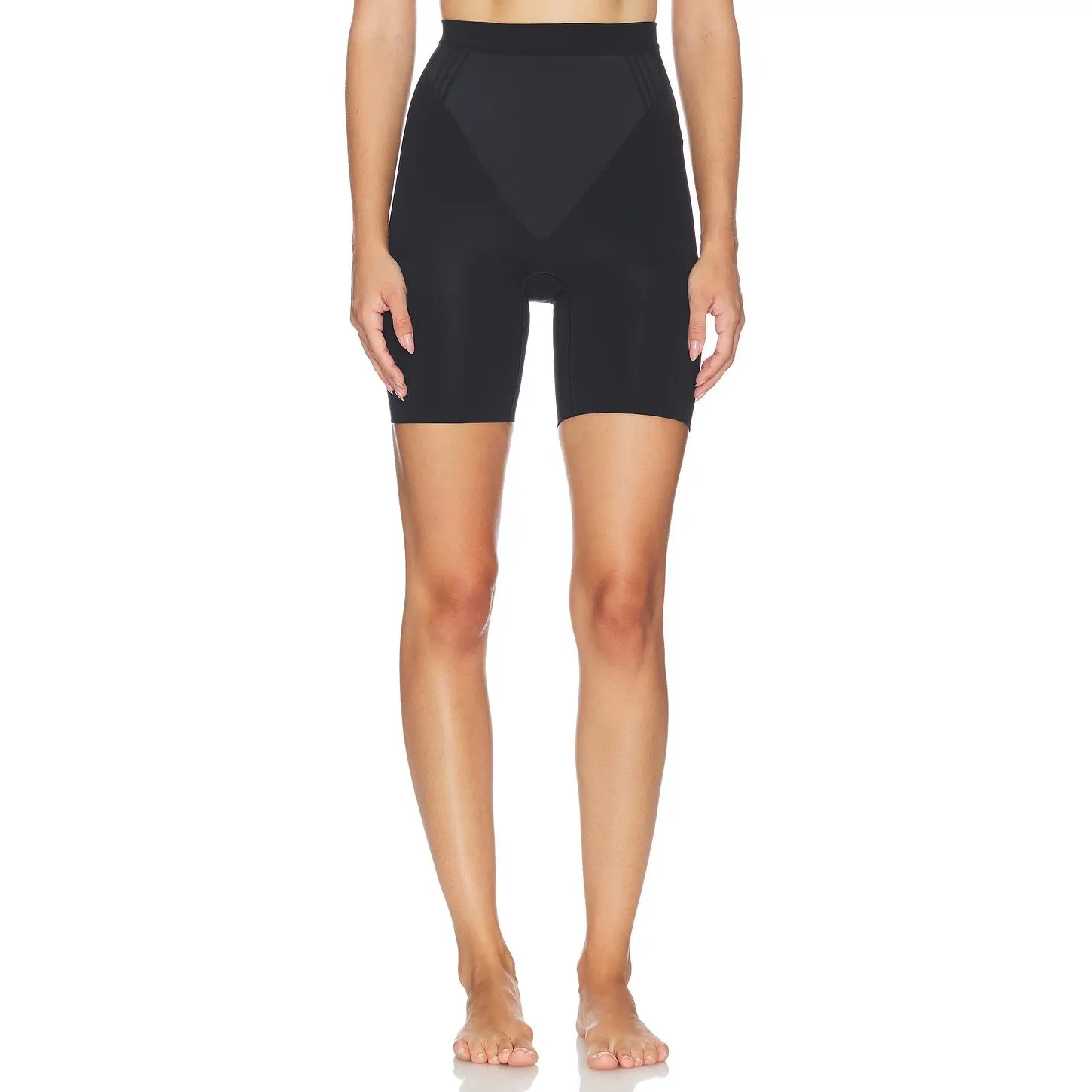 SPANX Sculpt Gofigure Mid Thigh Short in Very Black