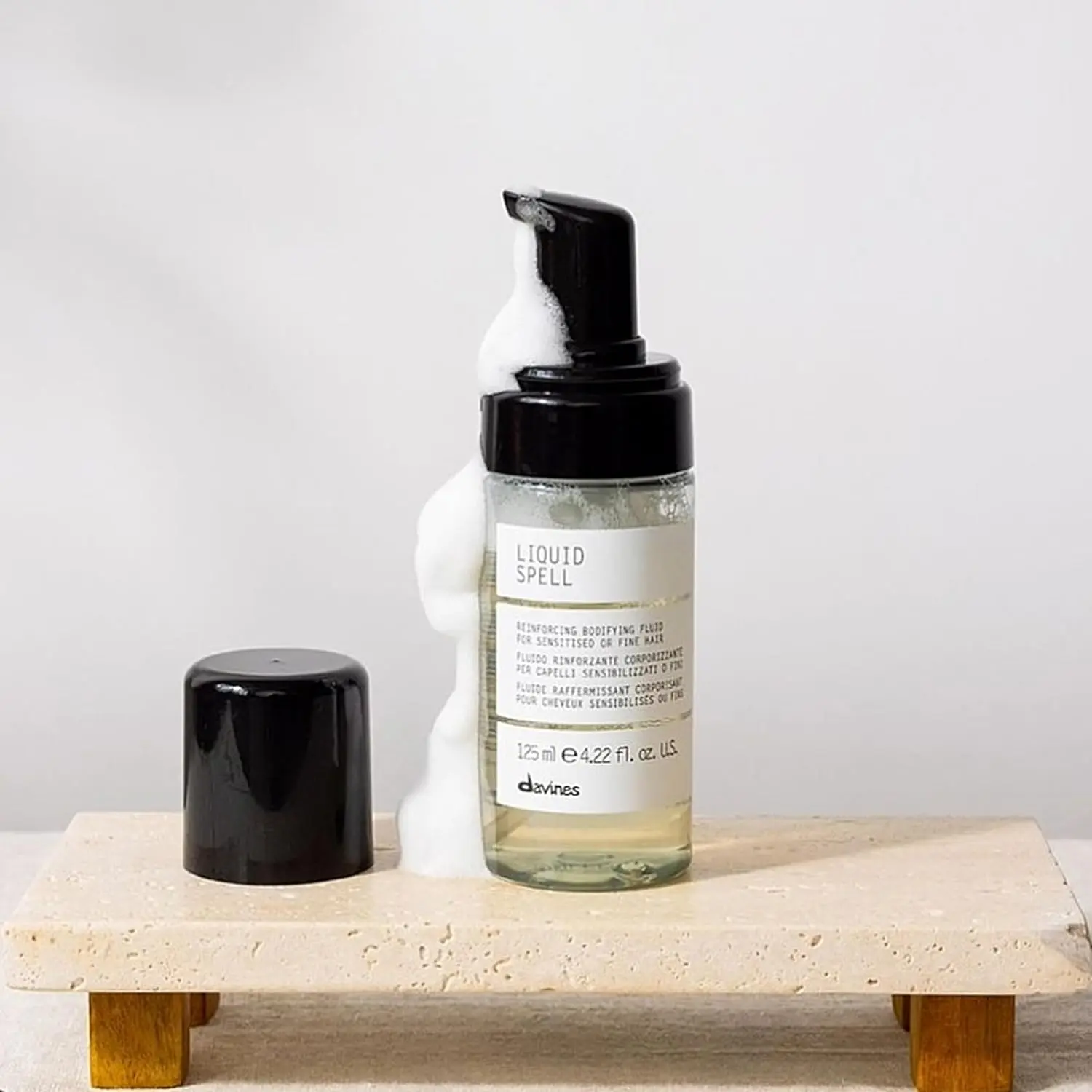 Davines Liquid Spell Reinforcing Bodifying Fluid, Liquid-to-Foam Volumizing Treatment for Fine or Sensitized Hair - Thickens & Strengthens Structure with Heat Protection - Weightless, 4.23 Fl Oz