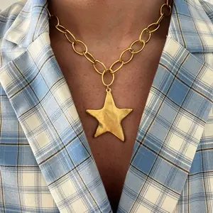 Antique Star Necklace - Gold Chain Design with Star Pendant for Vintage Style Enthusiasts