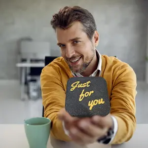 Middle Finger in a Box - Funny Adults Middle Fingers Prank Gift Box, Pop-up Gag Birthday Gifts for Men, Suprise Your Friends