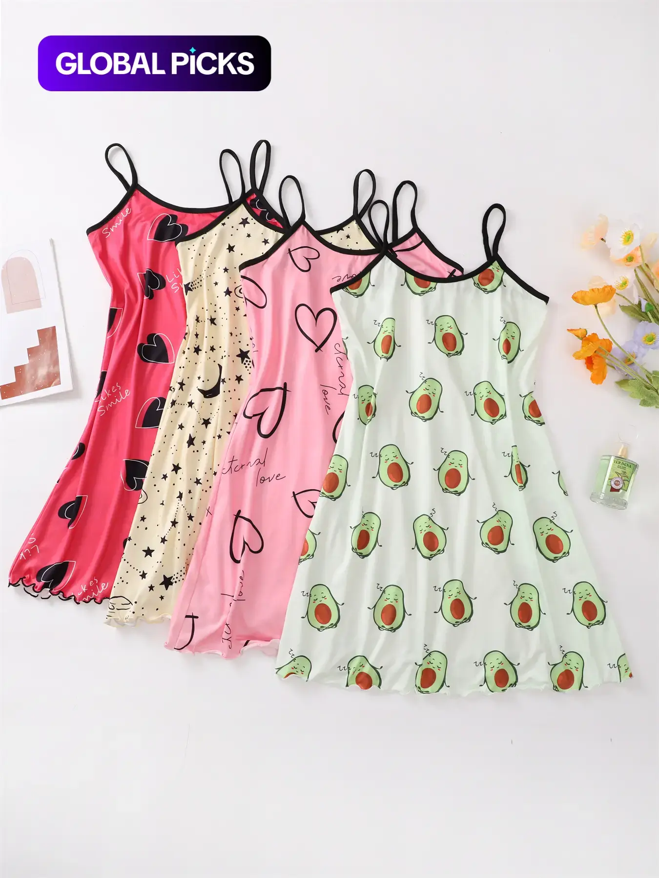 Women's Cute Cartoon Heart-Print Contrast-Binding Cami Nightdress, Soft Comfortable Sleeveless Fitted Nightgown for All-Season, Everyday, Ladies' Casual Sleepwear Loungewear
