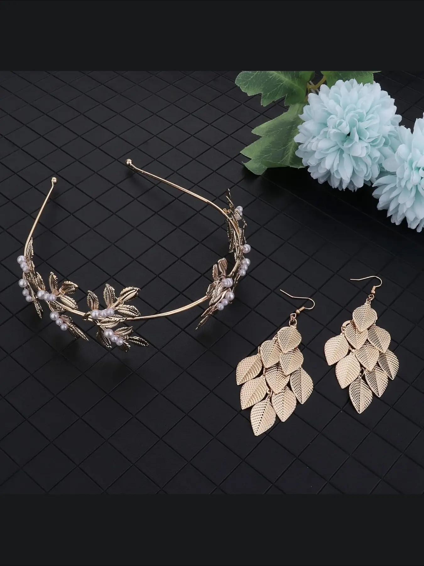 Gold Greek Goddess Costume Jewellery Set for Women Gold  display picture 2