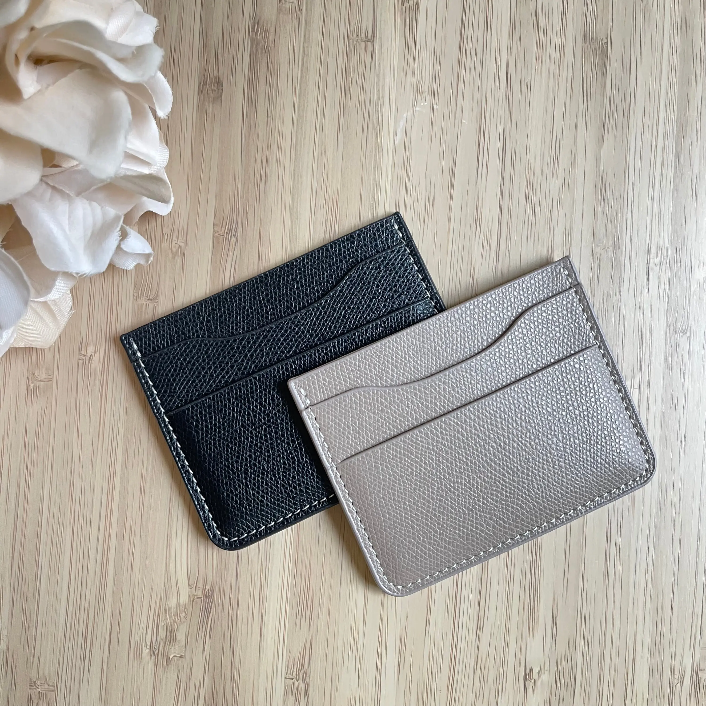 Card holder fine leather with dust bag Card holder fine leather with dust bag
