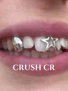 CRUSH CR 2pcs Star Geometric Tooth Grill Set For Woman, Gold/Silver-Tone Design, Edgy Hip Hop Accessory, Suitable For Streetwear Statement Looks, Gift For Fashion Enthusiasts (Unique Craft, Actual Item May Vary)