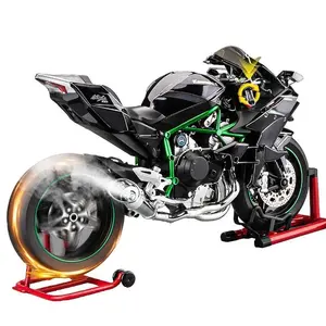 1:9 Alloy Kawasaki H2R motorcycle simulation key can be used to ignite and start the engine, with sound, light and spray effects. It features a golden and cool motorcycle model, with highly detailed high-fidelity design. The combination of carbon fiber te