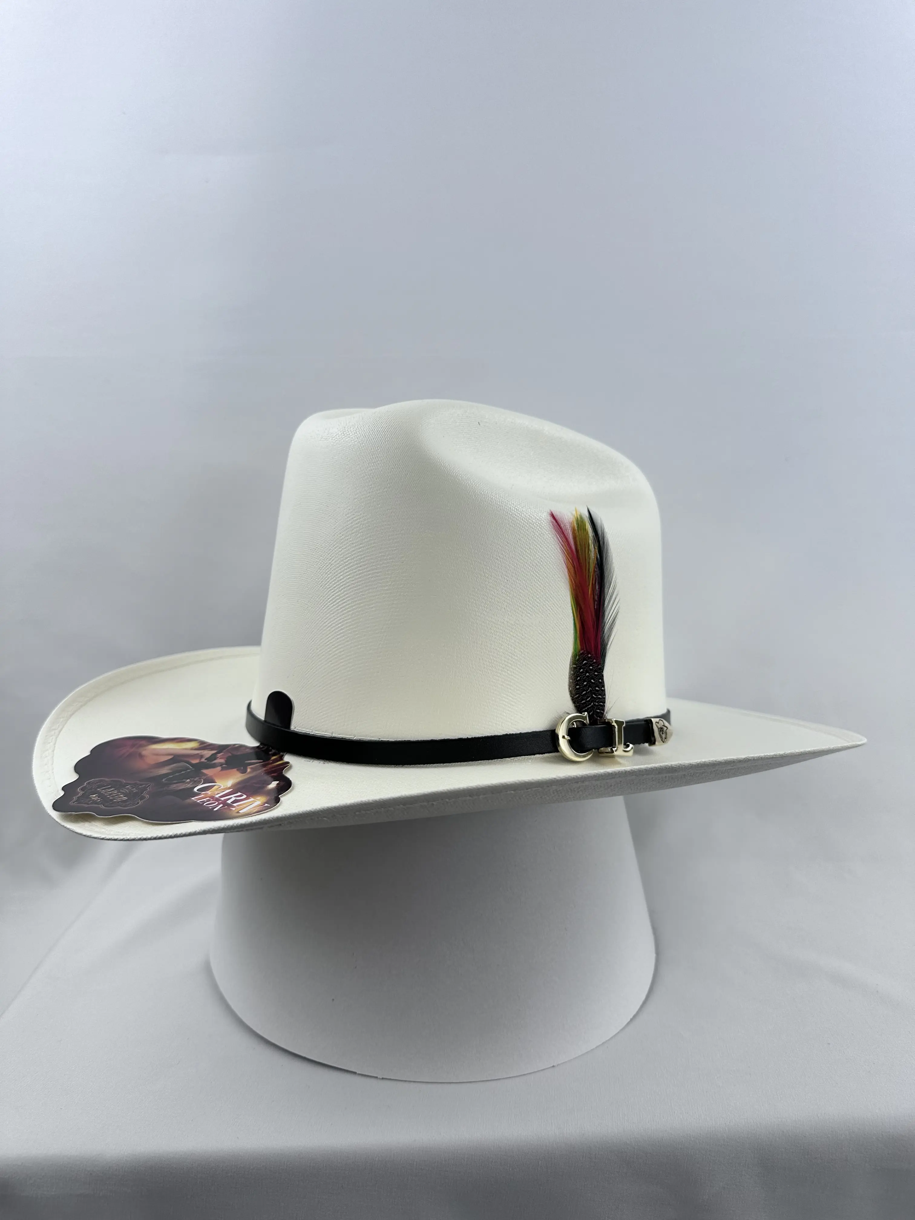 Laredo Sombrero Carin Leon Telar Fino White Hat with Feather Detail and Black Band