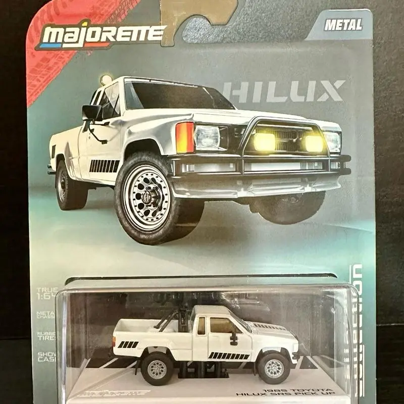 MAJORETTE COLLECTION 1985 TOYOTA HILUX SR5 PICK UP MINT CARD SEALED NEW. Diecast Collectible Diecast Car Truck