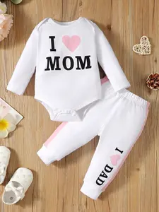 Newborn Baby Outfit Set "I Love Mom & Dad" Bodysuit & Pants 2-Piece Infant Gift for First Photos Baby Shower Everyday Wear