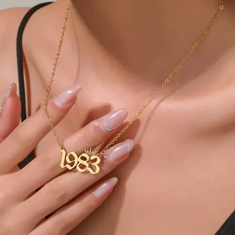 Women's Golden 1980-2025 Birth Year Commemorative Crown Clavicle Necklace, Dainty Minimalist Artificial Gemstone Jewelry Accessory, Dainty Necklace, Minimalist Necklace