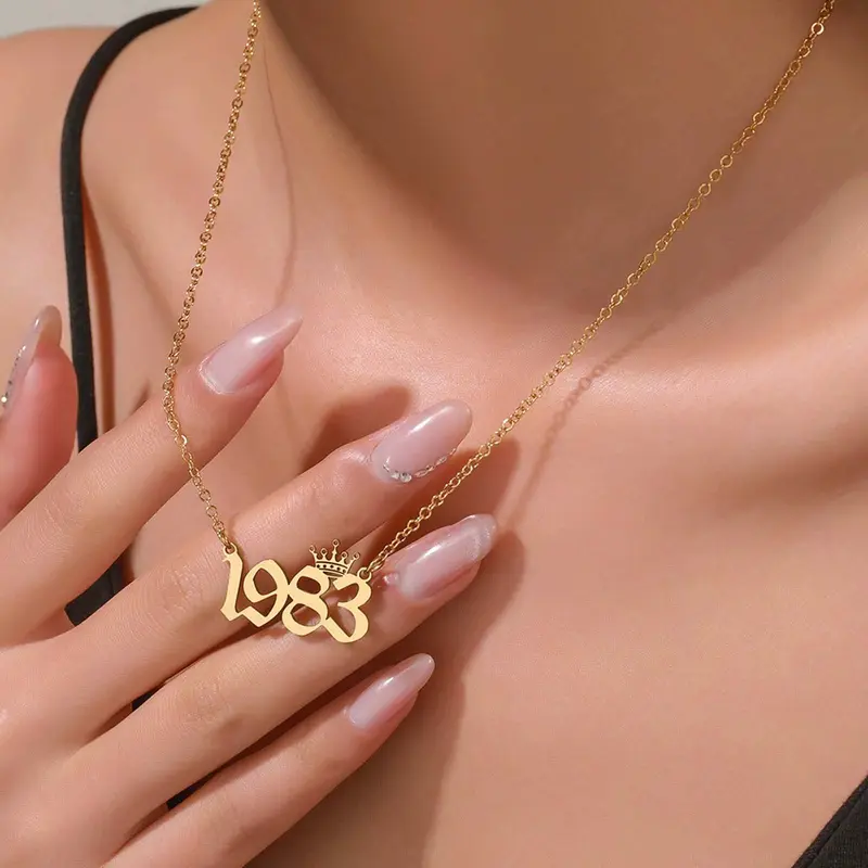Women's Golden 1980-2025 Birth Year Commemorative Crown Clavicle Necklace, Dainty Minimalist Artificial Gemstone Jewelry Accessory, Dainty Necklace, Minimalist Necklace
