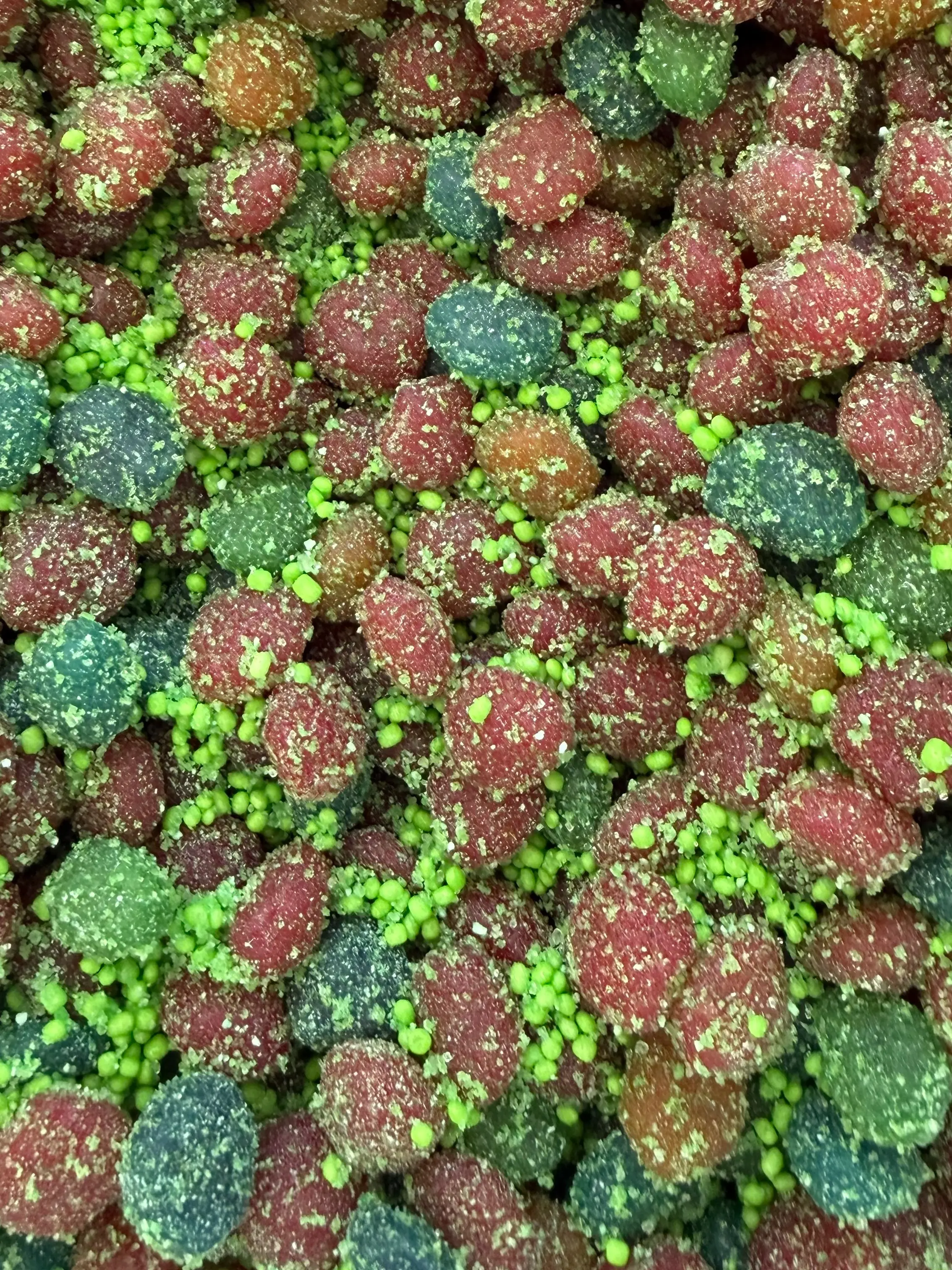 Sour Apple Coated Gushers - Bold Sour Apple Juicy Gusher Goodness Kosher Parve 7 OZ trending candy sour apple with crunchy candy bits