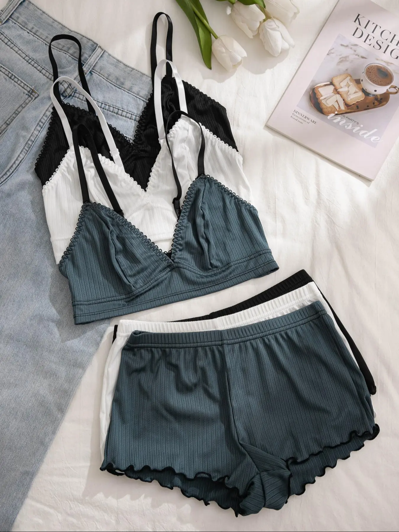 Women's Wireless Bra & Lettuce Trim Shorts Underwear Set, Casual Summer Outfits 2024, Adjustable Strap Bra & Elastic Waist Shorts, Soft Comfy Breathable Fabric Underwear Set for Women