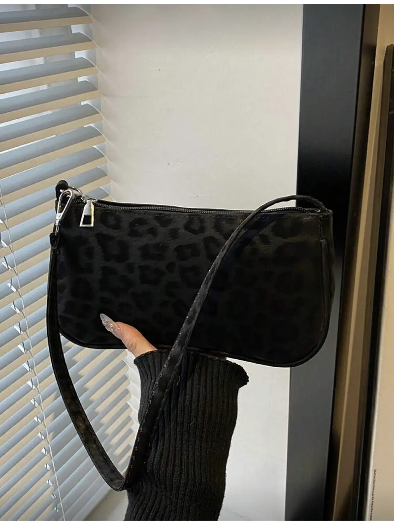 Women Vintage Faux Suede Leopard Print Crossbody Bag Fashionable Patterned Bag for Dating Party Evening Out Fashionable Bags Fashion Crossbody Handbag