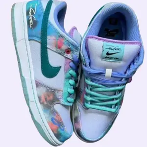 US 9- Futura x Nike Dunk Low SB Bleached Aqua Worn 2-3 Times Sneaker 100% Authentic