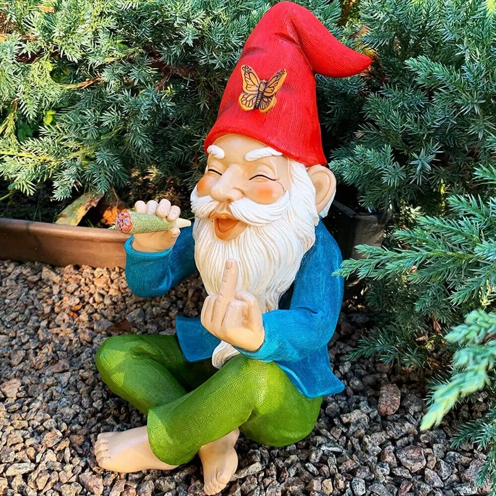 Vivid Detailed Funny Smoking Garden Gnome Statue Weatherproof Long Lasting Resin Lawn Ornament Cute Novelty Outdoor Yard Decor Eye-catching Landscape Figure Decor Perfect Holiday Gift For Backyard Patio Home Outdoor Decoration Accessory