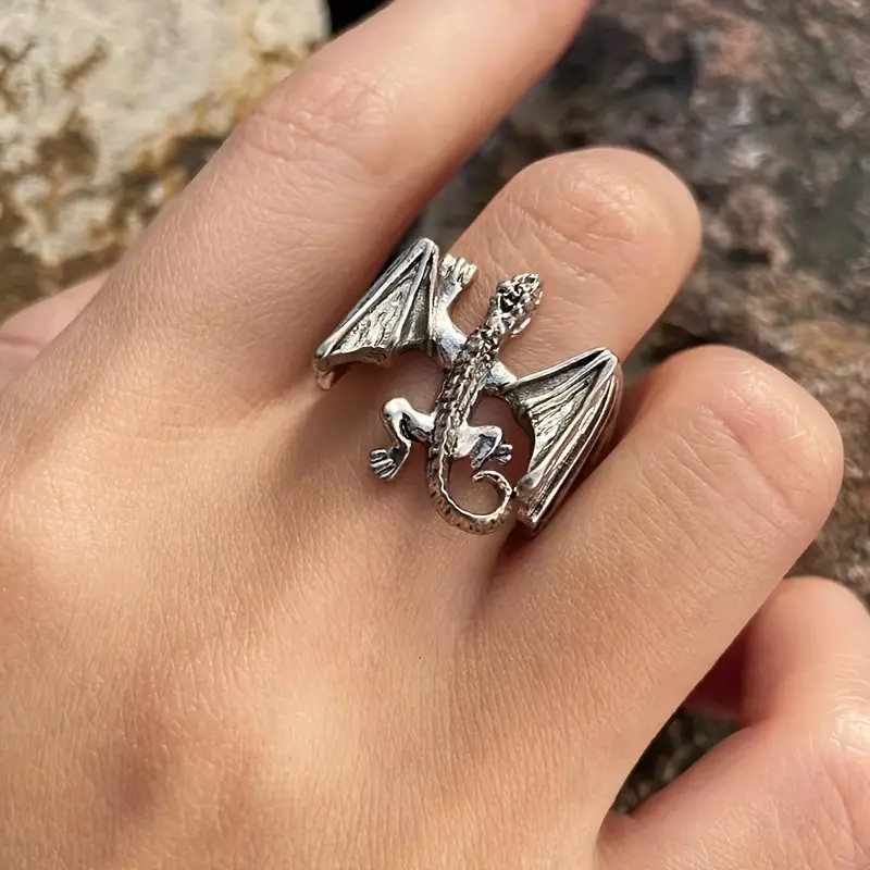 Black Iron Gothic Pterosaur Dragon Ring - Medieval Rings for Gothic Enthusiasts, Dark Fantasy Aesthetic Unisex Costume Jewelry, 0.71 inches/1.8 cm Party Accessory, Elegant, Exquisite Artistry, Ideal Holiday Accessory, Metal Coating, Pterosaur Motif, Versa