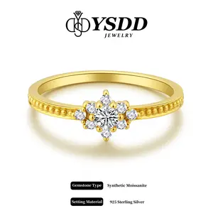 【#642 TAKE ME HOME】Dainty Starry Flower Ring 0.1CT vvs Synthetic Moissanite Rings in 925 Sterling Silver