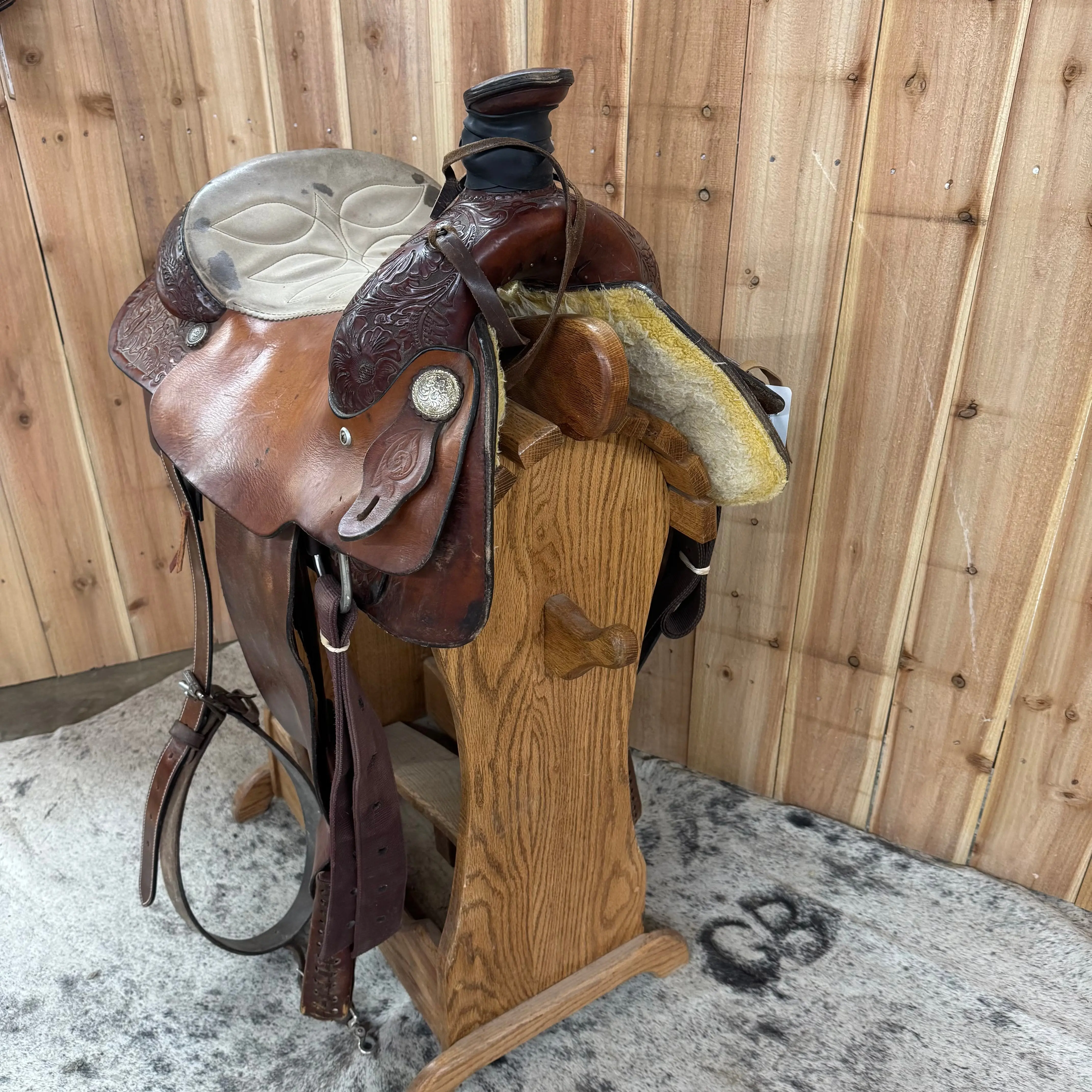 Used TexTan/Hereford Roper Saddle, 15.5" Seat
