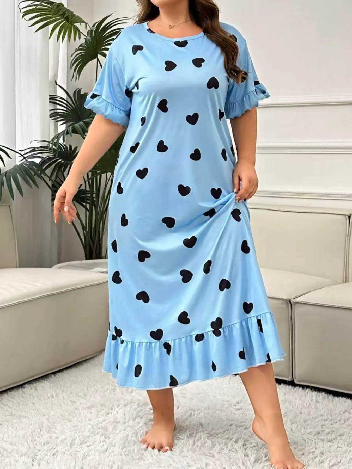 Women's Plus Size Heart Print Ruffle Hem Round Neck Sleepwear Dress Casual Nightgown Loungewear Womenswear, Comfortable, Simple Design, Perfect for Wearing Outside